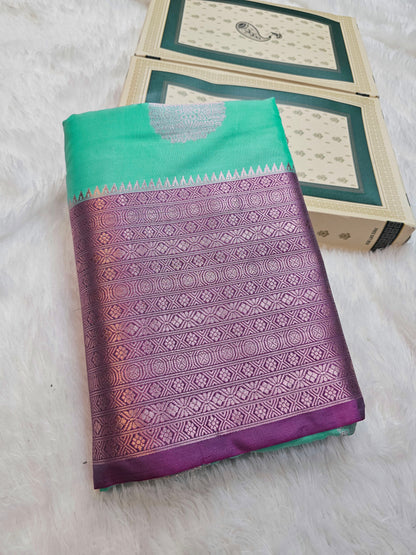 Saree un stiched blouse code SLS 560