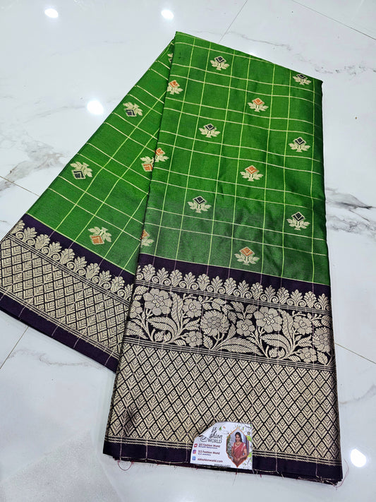 Pree booking Saree un stiched blouse code 694