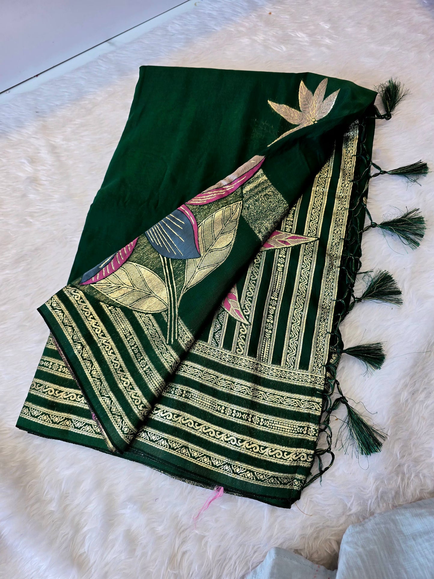 Saree un stiched blouse code SLS 614
