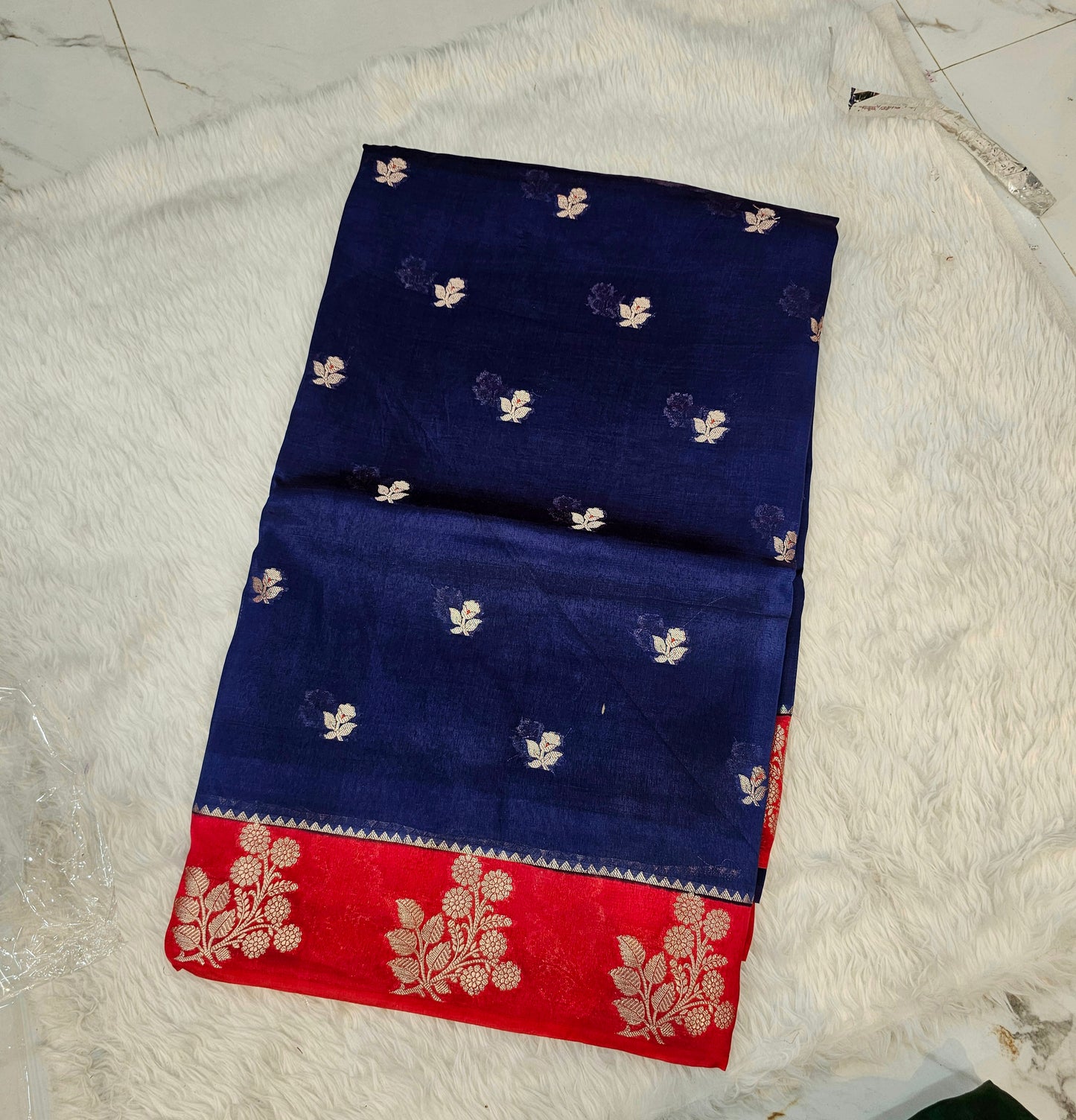 Saree un stiched blouse code SLS 578