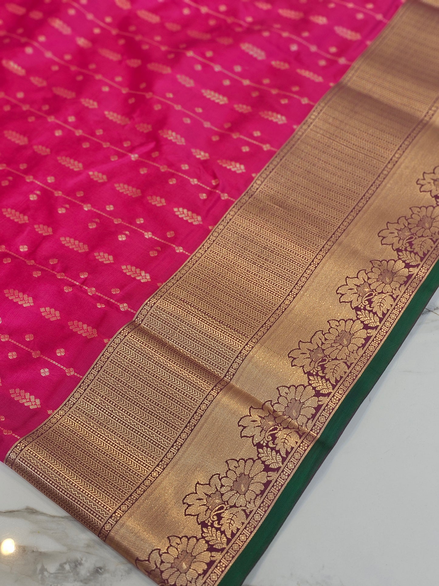 Saree un stiched blouse code SLS 673