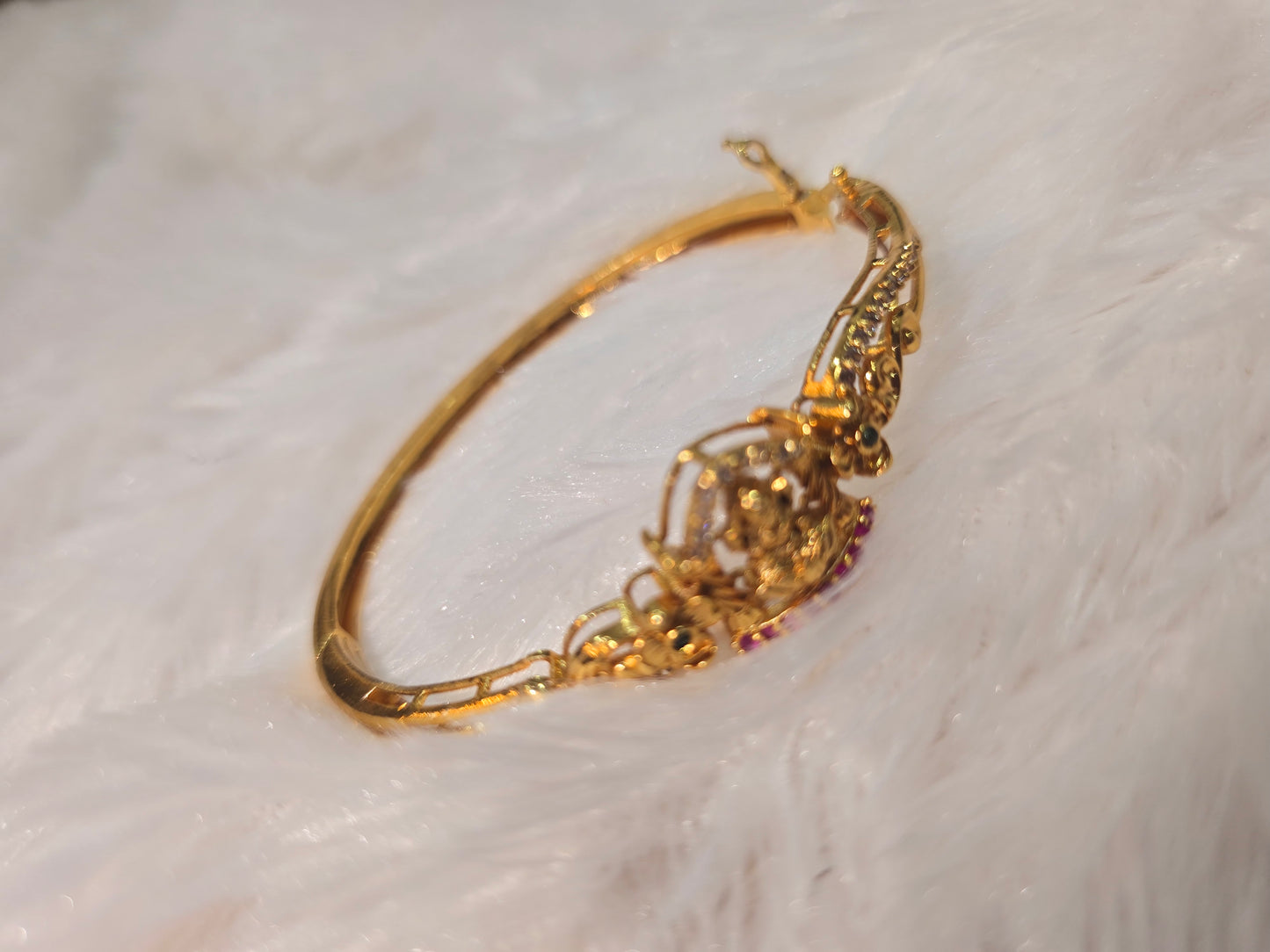 Hand kada bracelet lakshmi devi  code SLS 423J