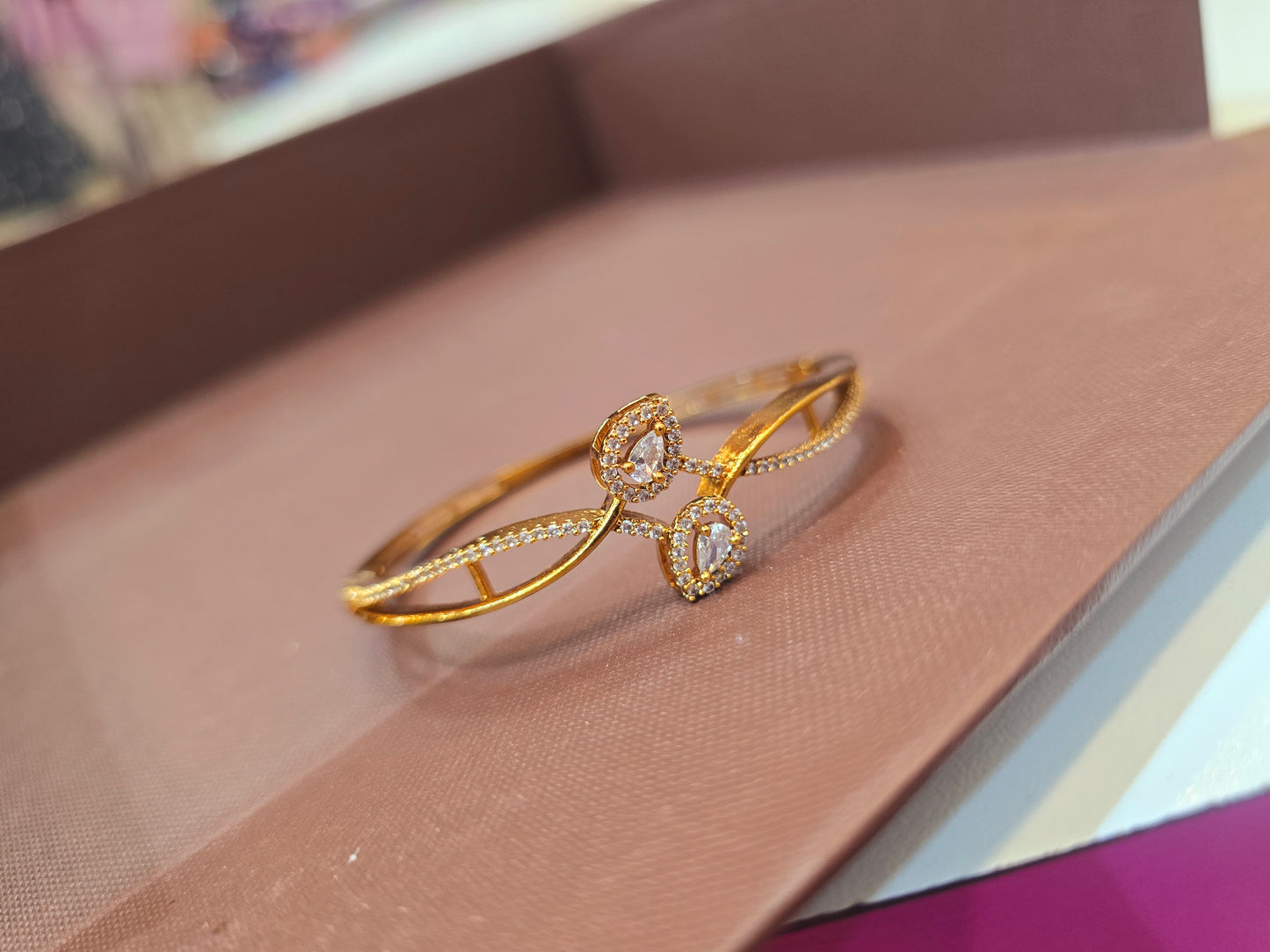 White Hand kada code SLS 287 J