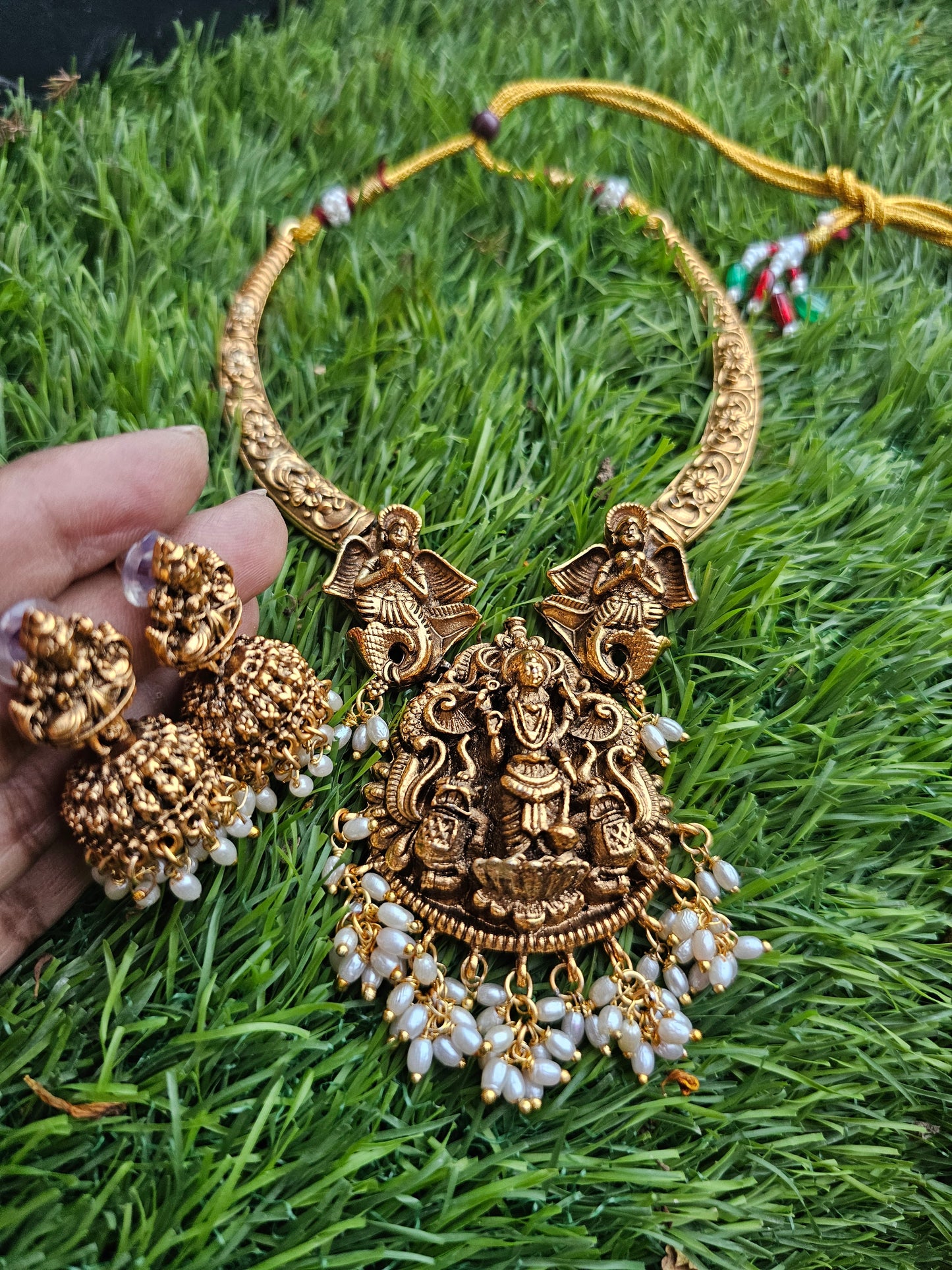 Neck set with earrings code SLS 531J