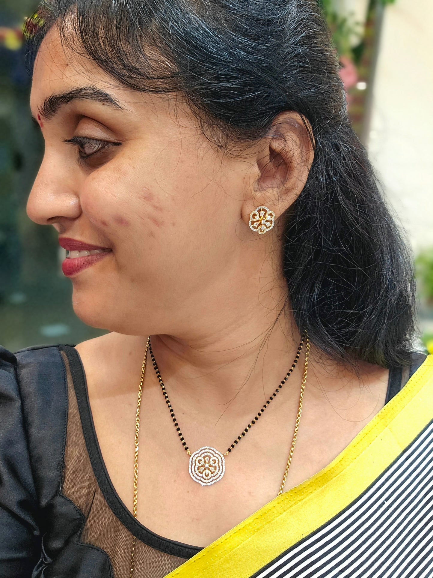 Short black beats with earrings - SLS82J