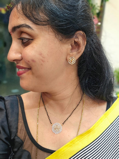 Short black beats with earrings - SLS82J