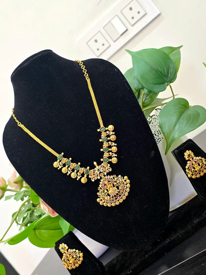 Green Neck set with earinges CODE SLS  781J