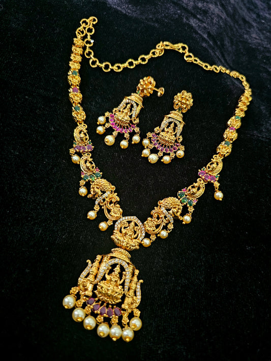Neck set with earrings code SLS 598J