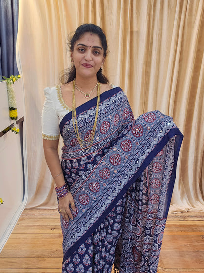 Saree un stiched blouse code SLS 748