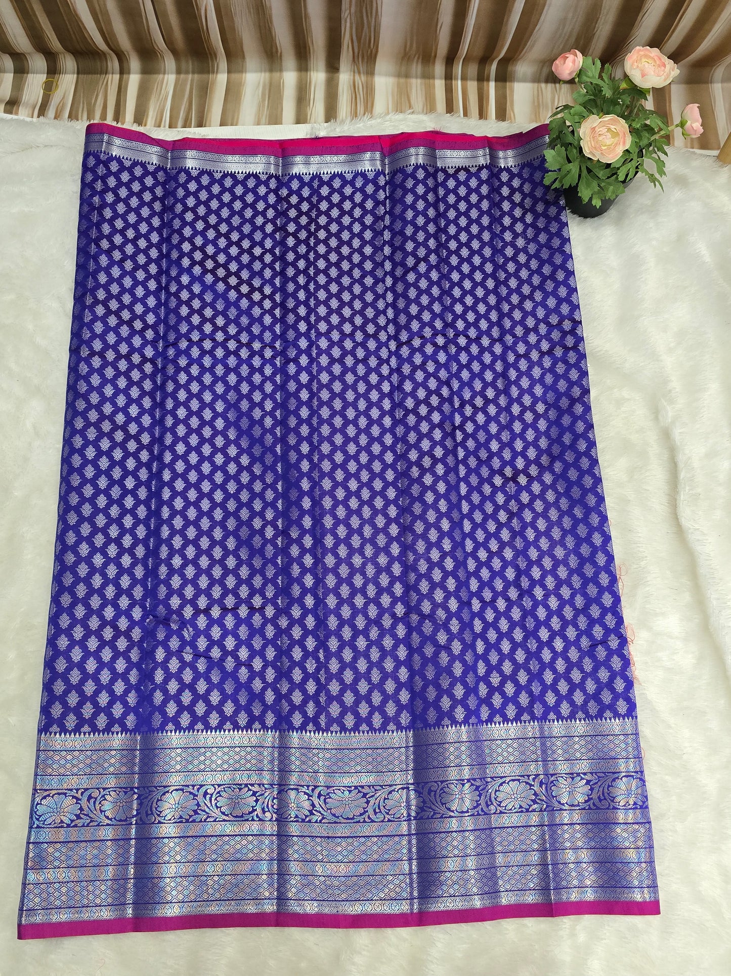 Saree un stiched blouse code SLS 640