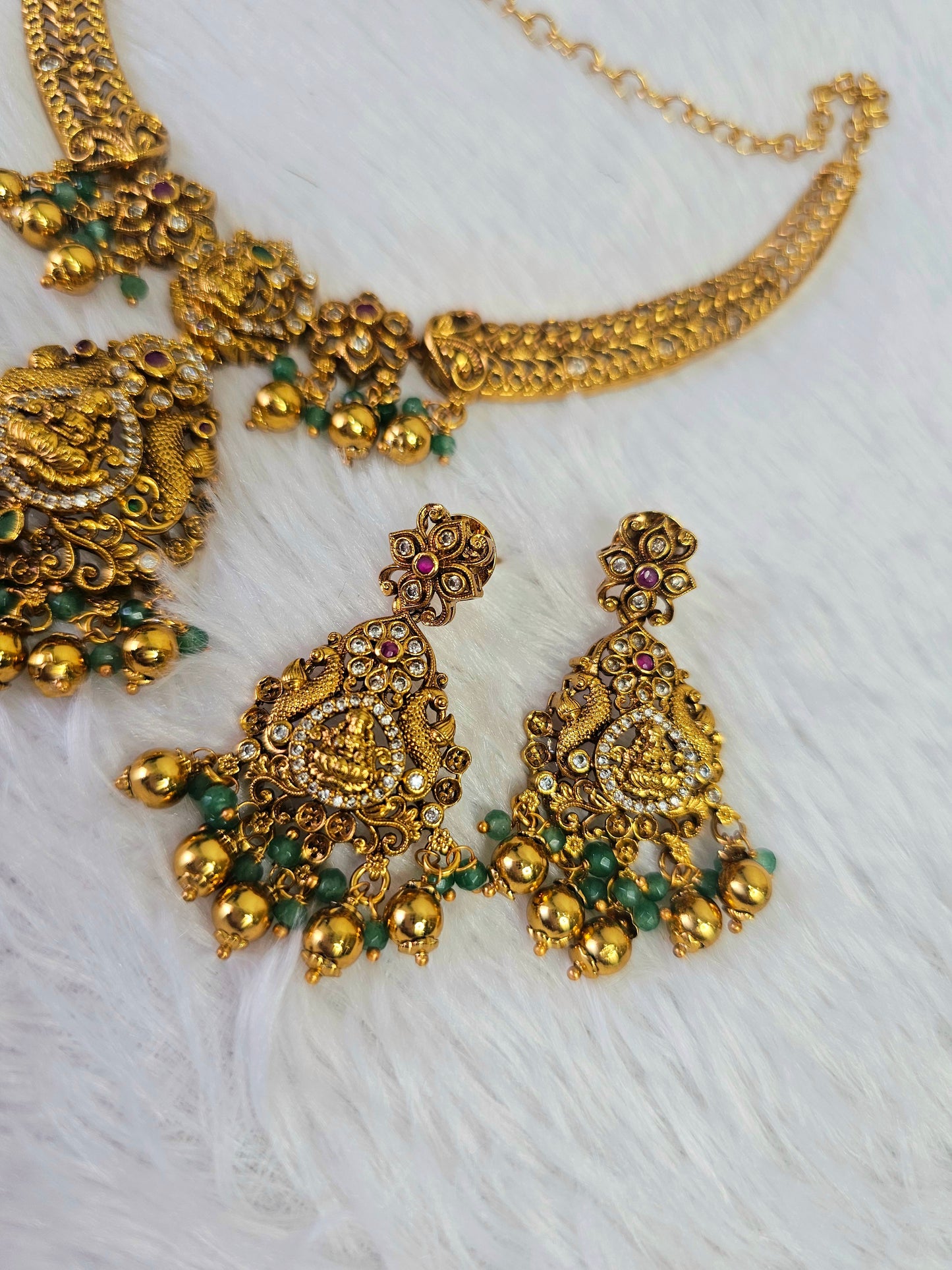 Neck set with earrings code SLS 461J