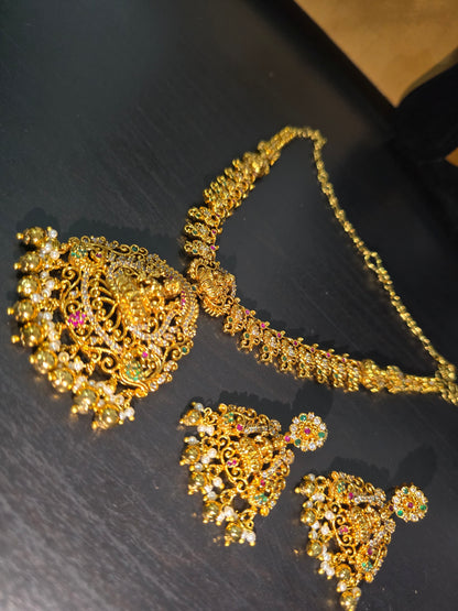 Neck set with earinges code SLS 827J