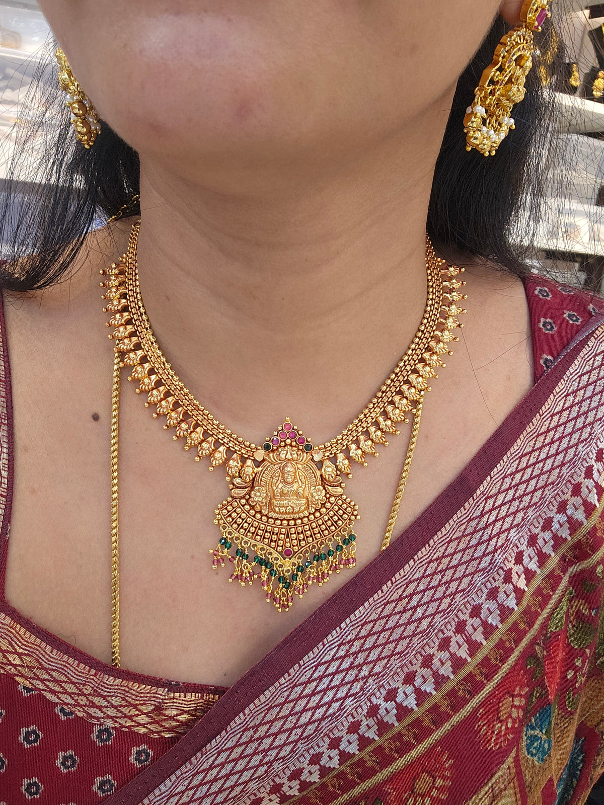 Neck set with earinges code SLS 118J