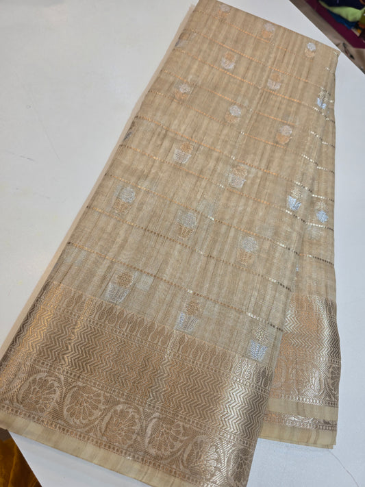 Saree un stiched blouse  code SLS 232