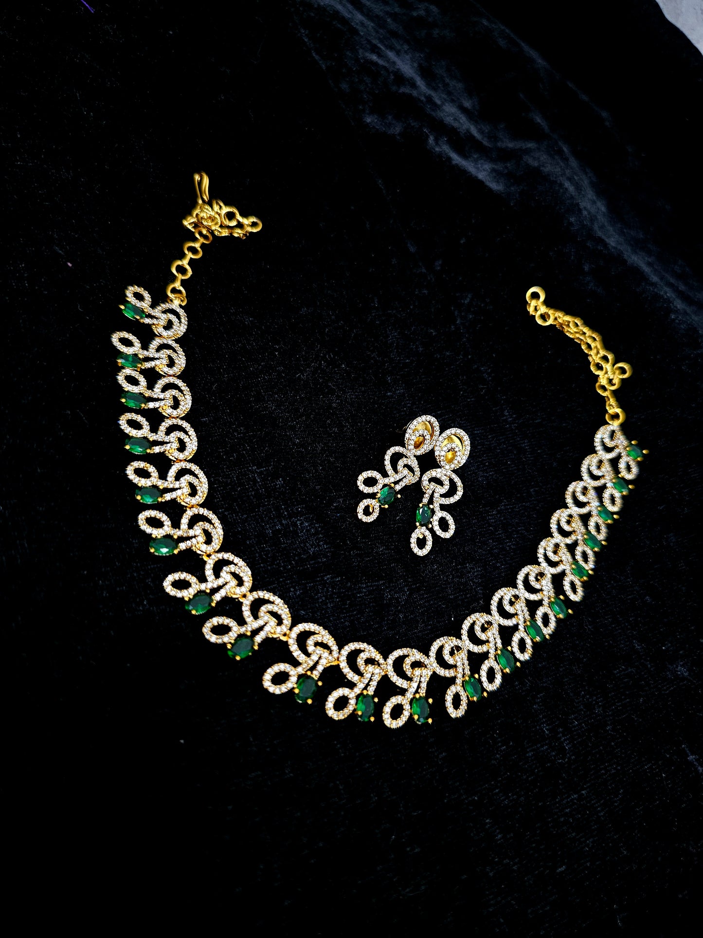 Green Neck set with earrings code SLS 724J