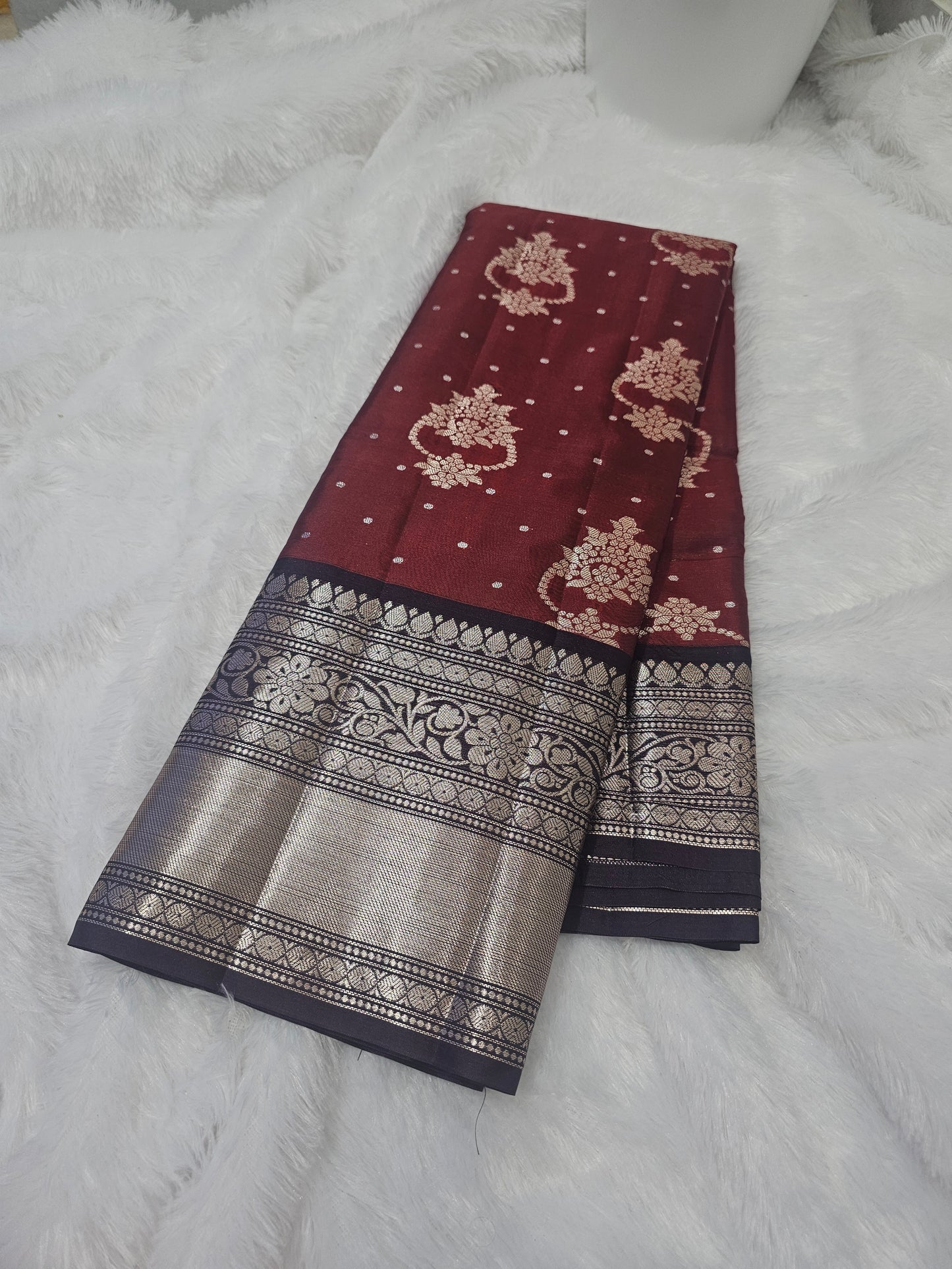 Saree un stiched blouse code SLS 321